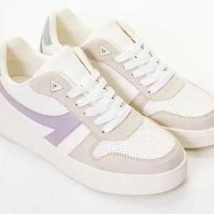 Brooklyn Court Sneakers